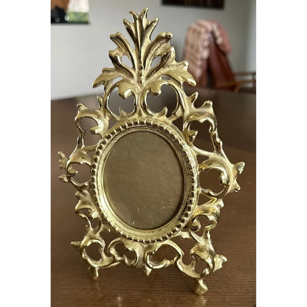 Virginia Metalcrafters‎ Ornate Heavy Brass Tabletop Mantel Vintage Picture Frame